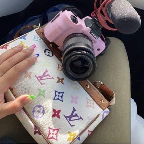 Authentic LOUIS VUITTON Monogram Multicolore Pochette 💕 - Picture 1 of 7